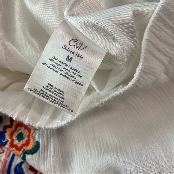 chelsea and violet white embroidered shorts - Picture 5 of 10